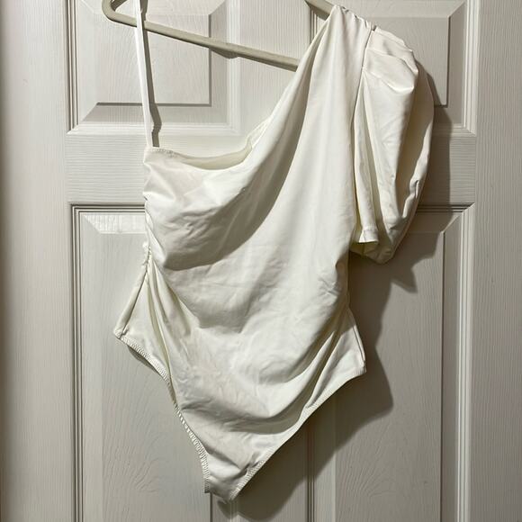 Free People One Shoulder Puff Sleeve Bodysuit White Size Large - Picture 2 of 4